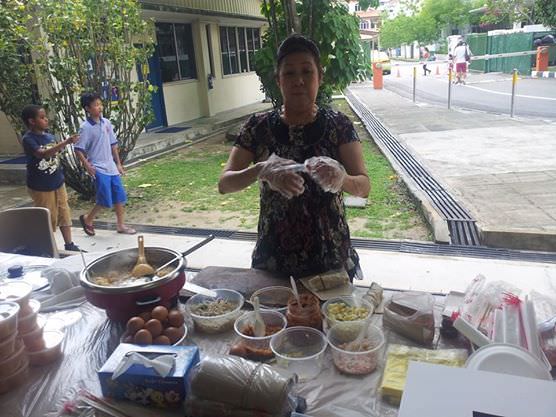 Marymount Convent School Family Carnival 2013 - all ready to wrap some popiah